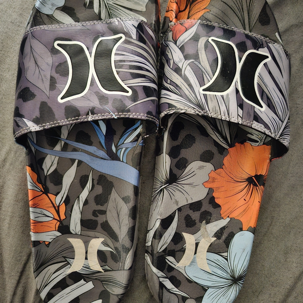 Hurley Floral Patterned Slip-Ons - Black and Orange